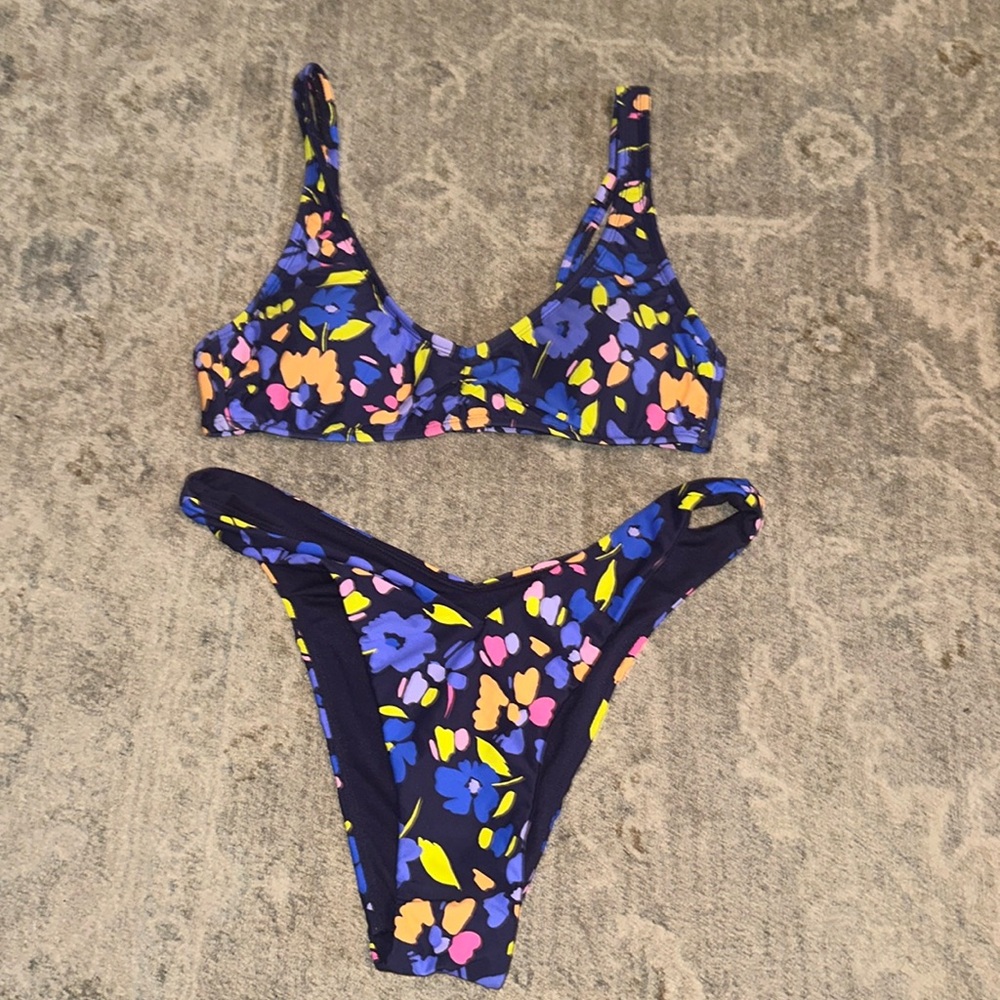 Lulus Bikini SET